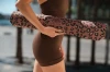 Mata do pilatesu i jogi LEOPARD Coated z naturalnego kauczuku i mikrofibry – antypoślizgowa mata premium.