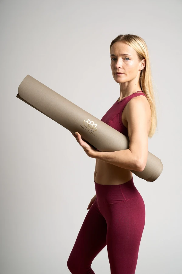 Mata do jogi MOCHA PU MATT 4 mm